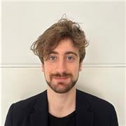 Insegnante di italiano, storia e geografia con laurea magistrale in Scienze Linguistiche